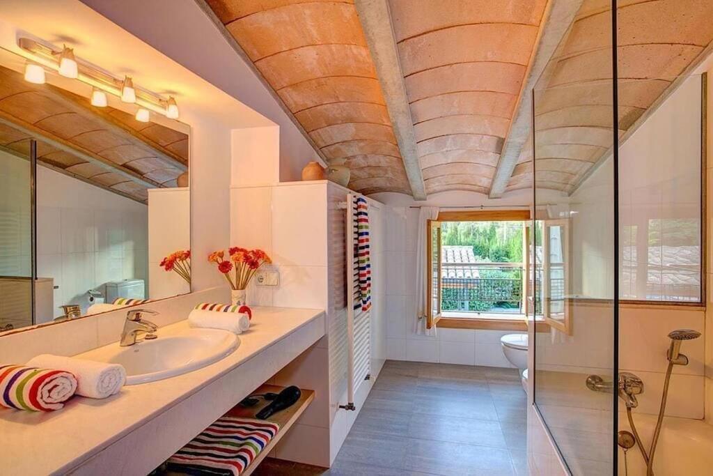 Villa Perfect Location! A Country By Renthousing *